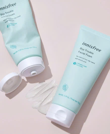 Sữa rửa mặt innisfree cho da dầu mụn